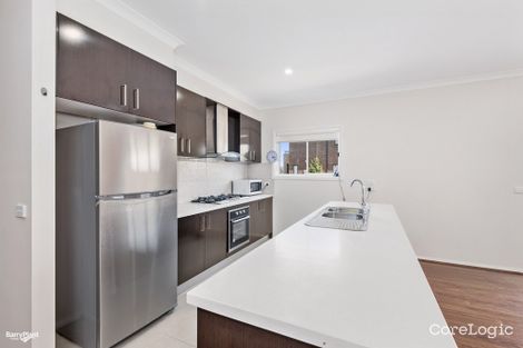Property photo of 52 Sunnybank Drive Point Cook VIC 3030