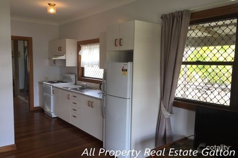 Property photo of 33 Lake Apex Drive Gatton QLD 4343