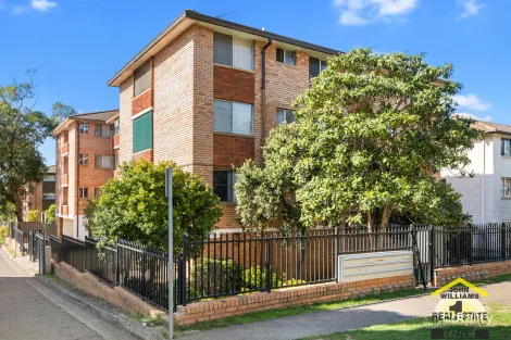 6/2 Forbes St, Warwick Farm, NSW 2170
