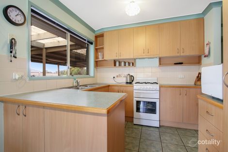 Property photo of 28 Azure Drive West Wodonga VIC 3690