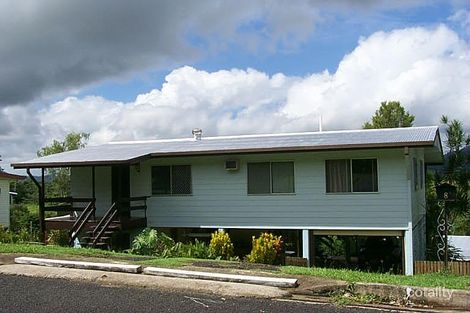 8 Hielscher St, Tully, QLD 4854