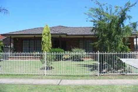 Property photo of 15 Moonlight Road Prairiewood NSW 2176
