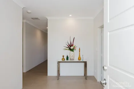 Property photo of 72 Murray Waters Boulevard South Yunderup WA 6208