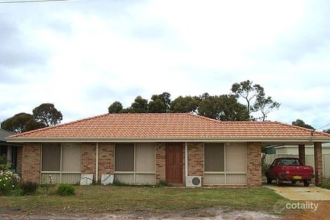 Property photo of 9 Abercorn Street Orana WA 6330