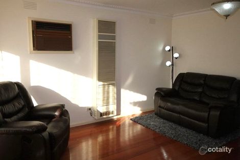 Property photo of 13 Minogue Crescent Hoppers Crossing VIC 3029