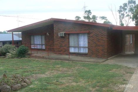 11 Tennyson St, Quarry Hill, VIC 3550