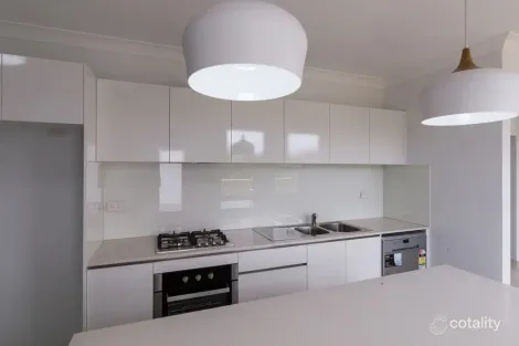 47 Mahoney Dr, Campbelltown, NSW 2560