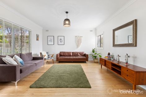 Property photo of 8 Surrey Street Mornington VIC 3931