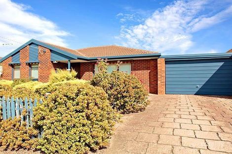 Property photo of 13 Kimberley Road Werribee VIC 3030