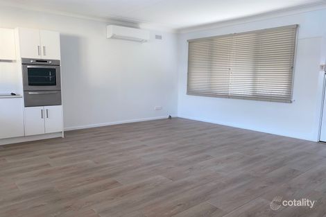 Property photo of 8 Inderan Avenue Lake Haven NSW 2263