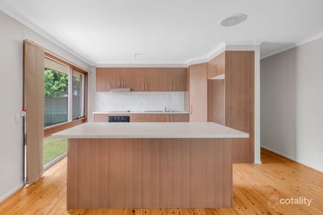 Property photo of 16 Georgiana Crescent Ambarvale NSW 2560