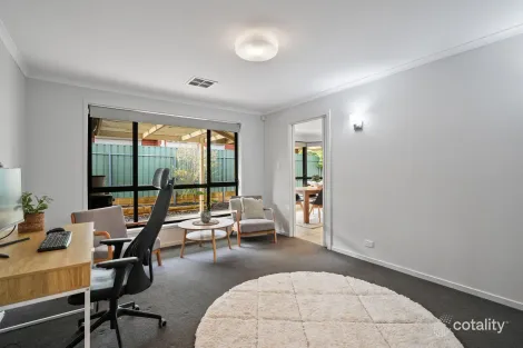 Property photo of 70 Kingfisher Drive Hewett SA 5118