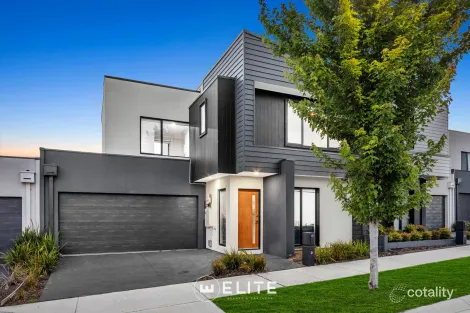 35 Graziers Cres, Clyde North, VIC 3978