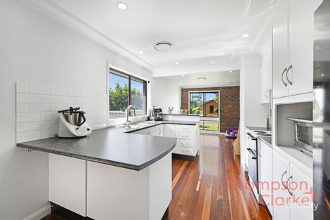 Property photo of 19 Galway Crescent Metford NSW 2323