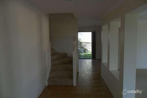 Property photo of 76 Ingles Circuit Arundel QLD 4214