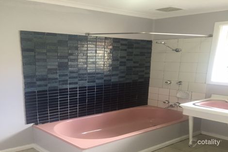 Property photo of 4/82 Thackeray Road Reservoir VIC 3073