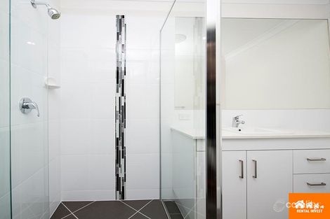 Property photo of 1/2 Dredge Circle Brassall QLD 4305