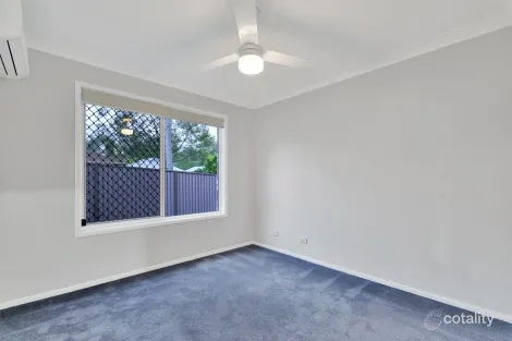 Property photo of 2 Diamondy Close Forest Lake QLD 4078