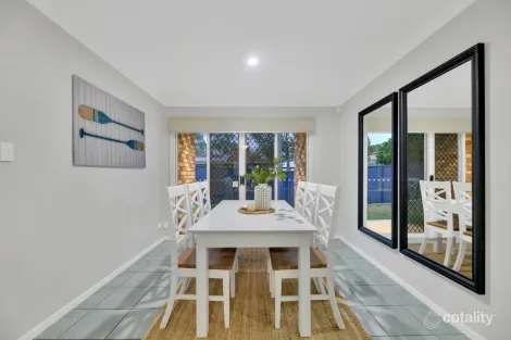 Property photo of 2 Diamondy Close Forest Lake QLD 4078