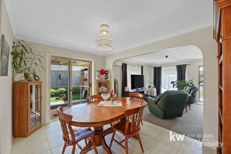 Property photo of 1A Swallow Grove Traralgon VIC 3844