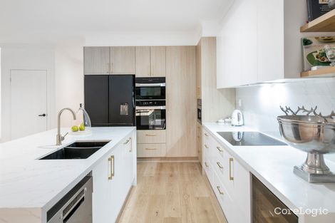 Property photo of 8394 Magnolia Drive East Hope Island QLD 4212