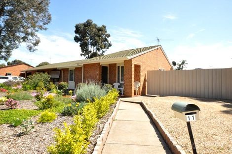 11 Edwards Ct, Para Hills West, SA 5096