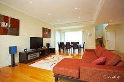 Property photo of 28 Lake View Boulevard Keysborough VIC 3173