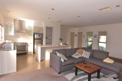 Property photo of 2/2 Calder Street Manifold Heights VIC 3218