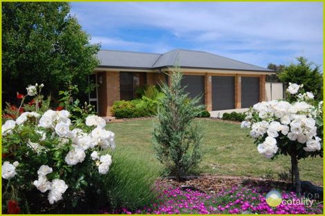 Property photo of 2 Hyland Drive Bungendore NSW 2621