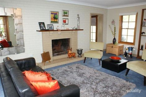 Property photo of 11 The Glade Gowrie NSW 2330