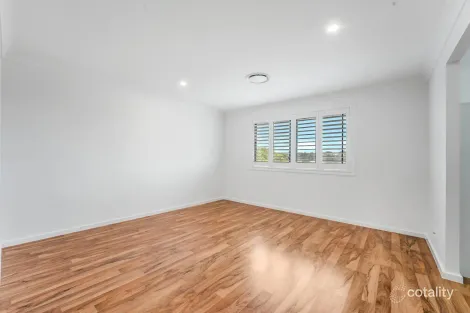 Property photo of 6 Sunny Place St Johns Park NSW 2176