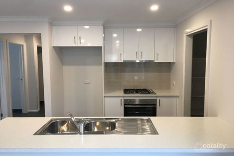 Property photo of 6 Jobe Way Roxburgh Park VIC 3064