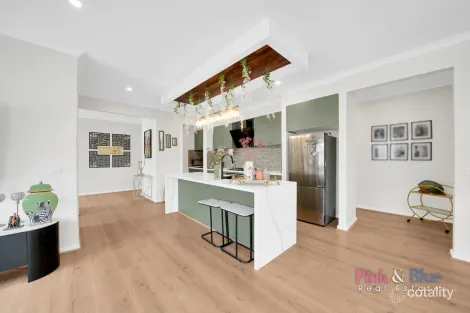 99 Fuchsia Dr, Rockbank, VIC 3335