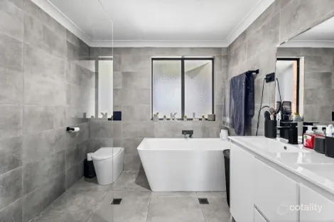 Property photo of 4 Windmill Place Werrington Downs NSW 2747