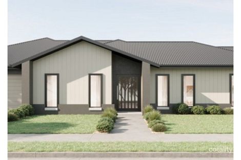 Albert Cres, Booral, QLD 4655