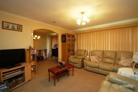 Property photo of 4 Westmere Crescent Coolaroo VIC 3048