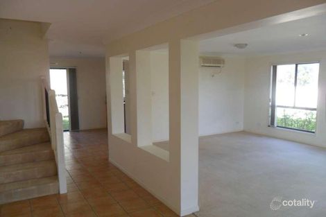 Property photo of 76 Ingles Circuit Arundel QLD 4214