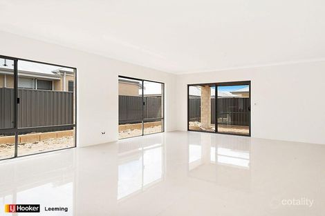 Property photo of 8 Yarrow Street Treeby WA 6164