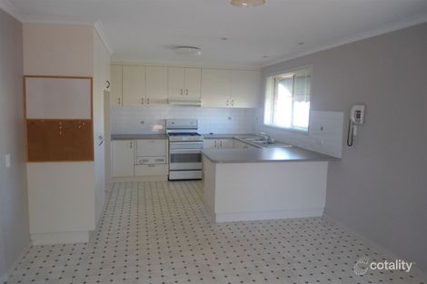 Property photo of 2/2 Dane Place Wodonga VIC 3690