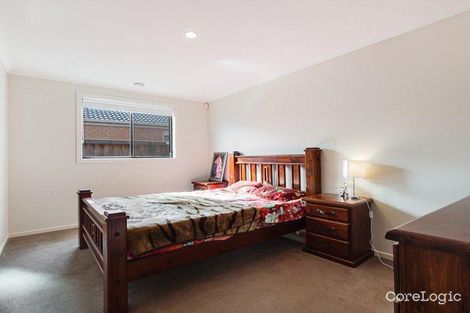 Property photo of 51 Tyler Crescent Tarneit VIC 3029