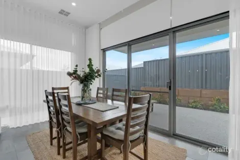 Property photo of 8 Nyabing Approach Treeby WA 6164