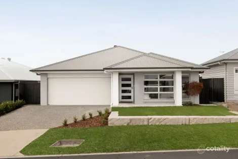 17 Red Gum Rd, Tahmoor, NSW 2573