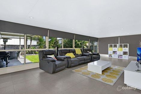 Property photo of 17 Adelaide Street Tumbi Umbi NSW 2261