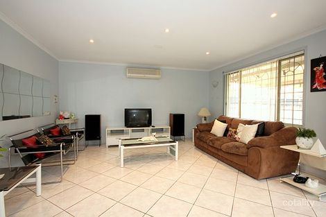 Property photo of 3 Silkyoak Grove Greenacre NSW 2190