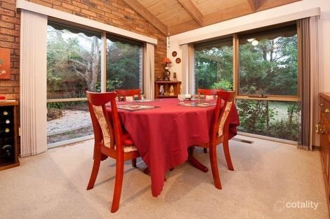 Property photo of 10 Dampier Court Mornington VIC 3931