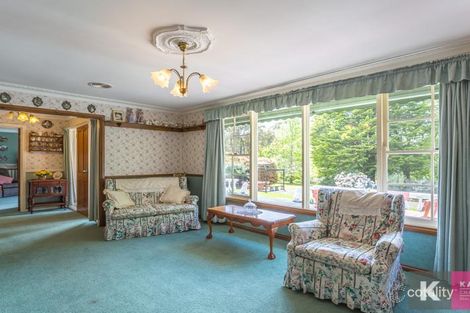 Property photo of 27 Burton Road Beaconsfield Upper VIC 3808