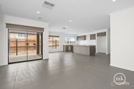 Property photo of 822 Bridge Inn Road Doreen VIC 3754