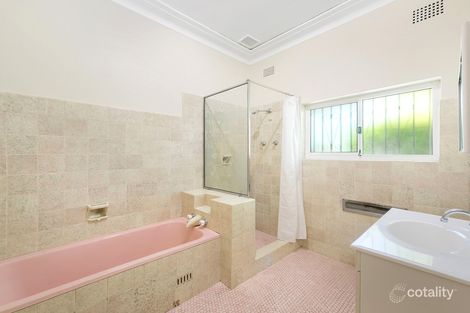 Property photo of 8 Warrowa Avenue West Pymble NSW 2073