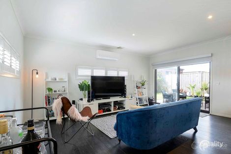Property photo of 15 Elmtree Crescent Clyde North VIC 3978