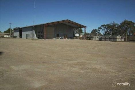 9-11 Okano St, Moura, QLD 4718